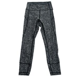 Lululemon In Movement Tight Size 6 25" *Everlux Diffuse Starlight‎ Black Yoga